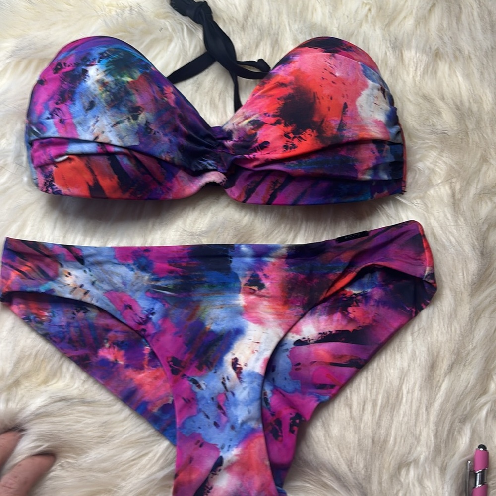🆕 Sapph Beach 
  2 piece Top medium with push up 
Bottom Size small - Picture 3 of 8